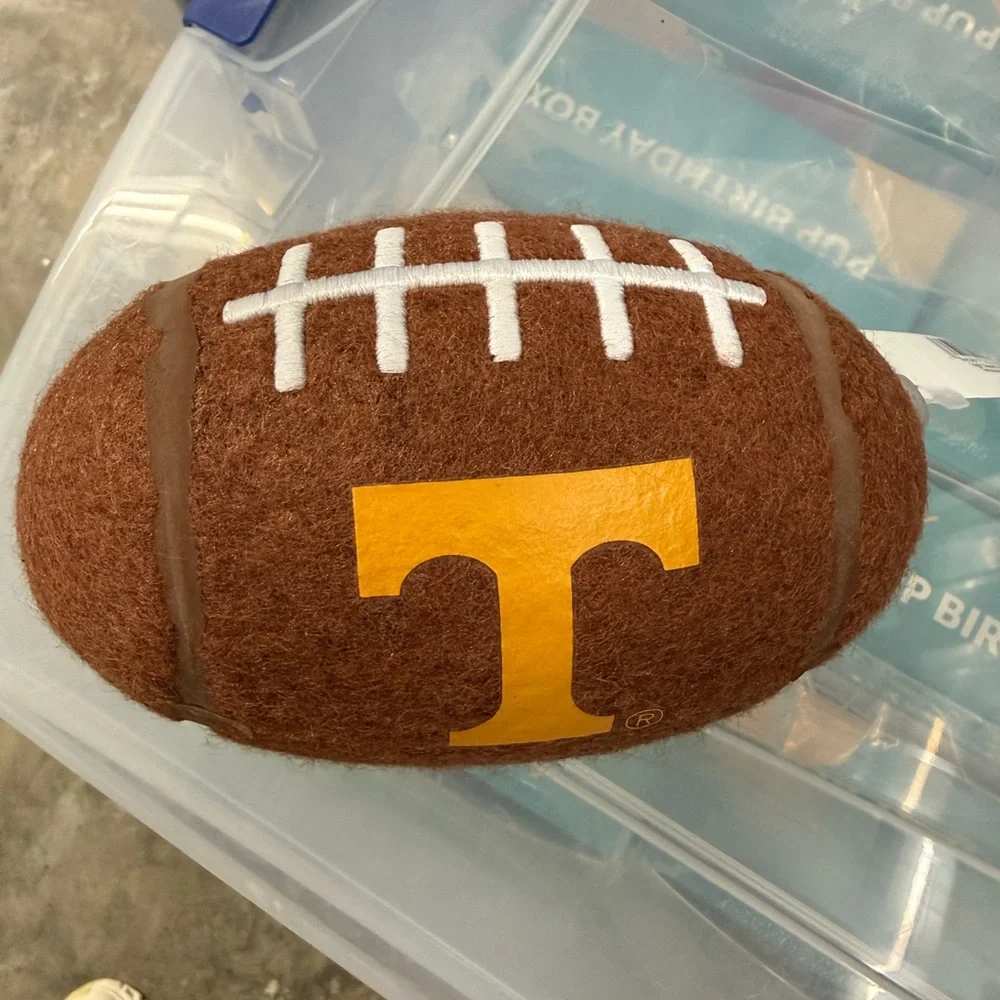 Tennessee Vols The Tough Chewer Pet Ball Toy NWT